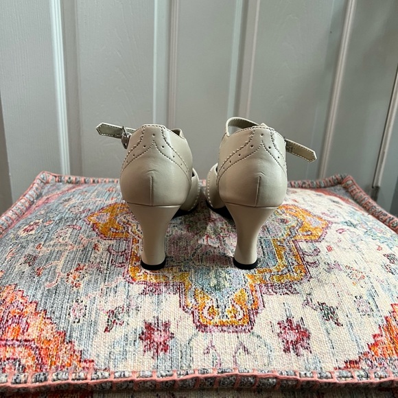 Funtasma Flapper T-Strap Pumps sz 10 - Picture 5 of 6